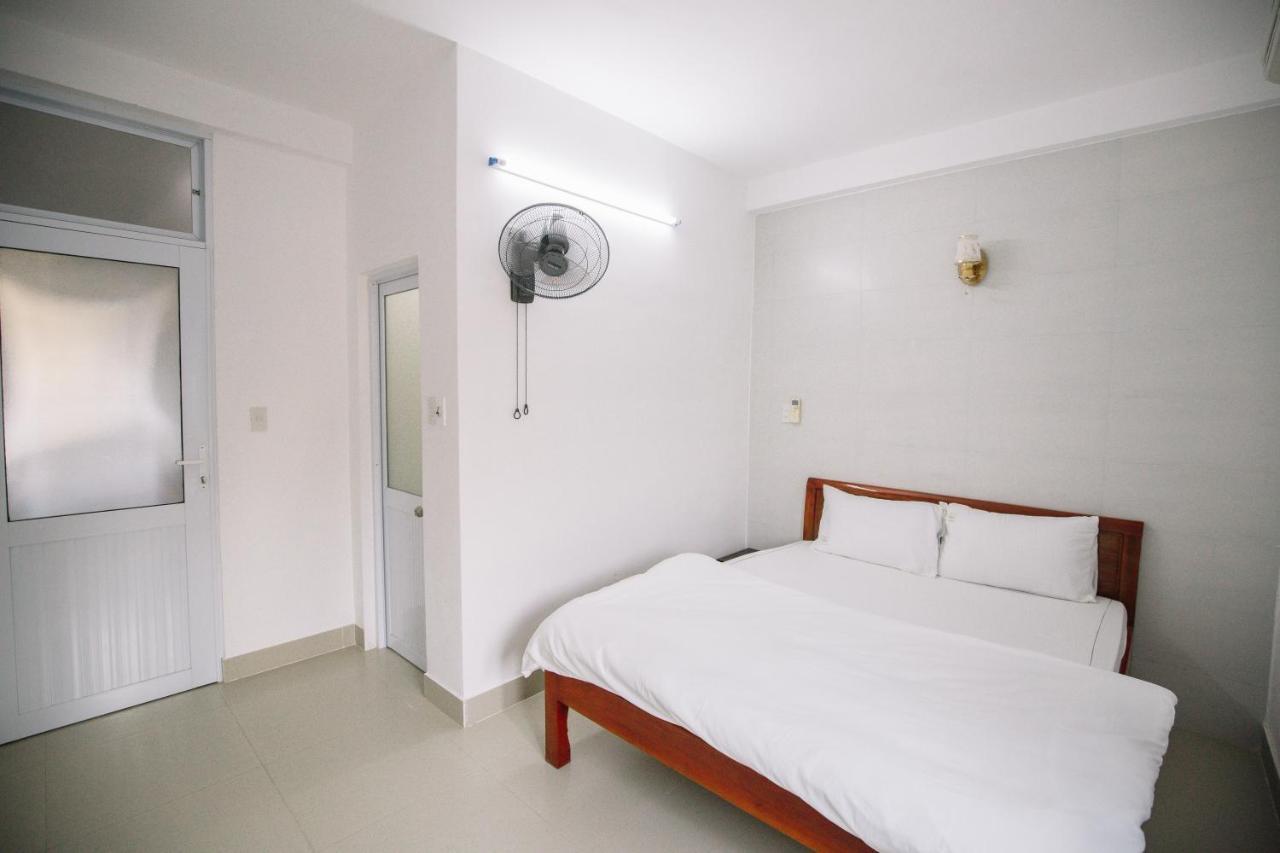 Lum Dong Tien Hotel Hue Buitenkant foto