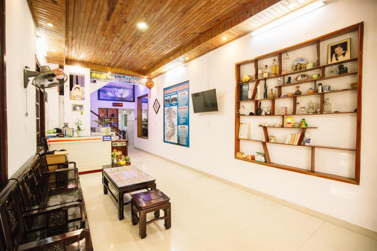 Lum Dong Tien Hotel Hue Buitenkant foto