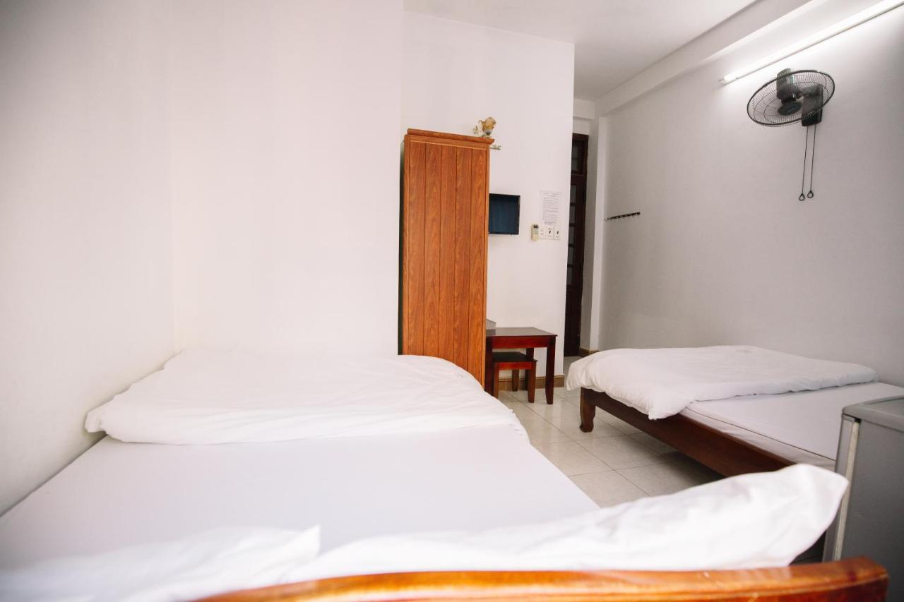 Lum Dong Tien Hotel Hue Buitenkant foto